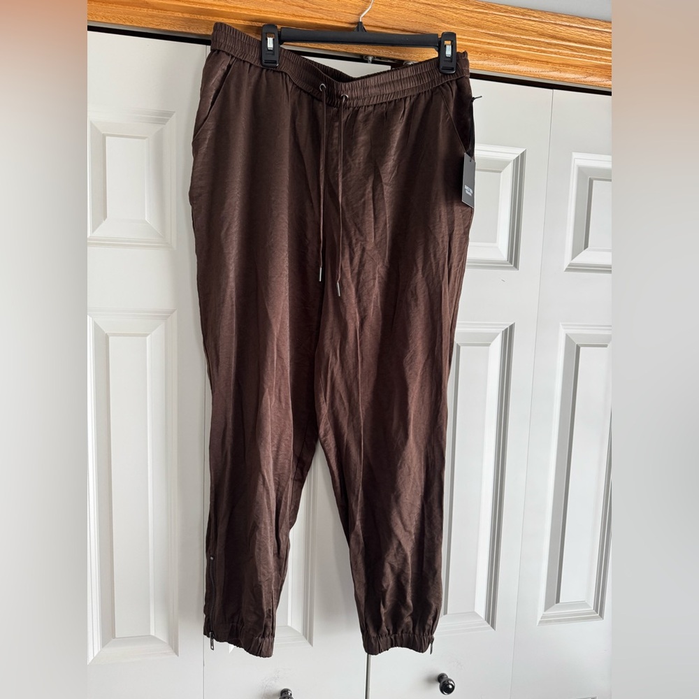 Satin joggers